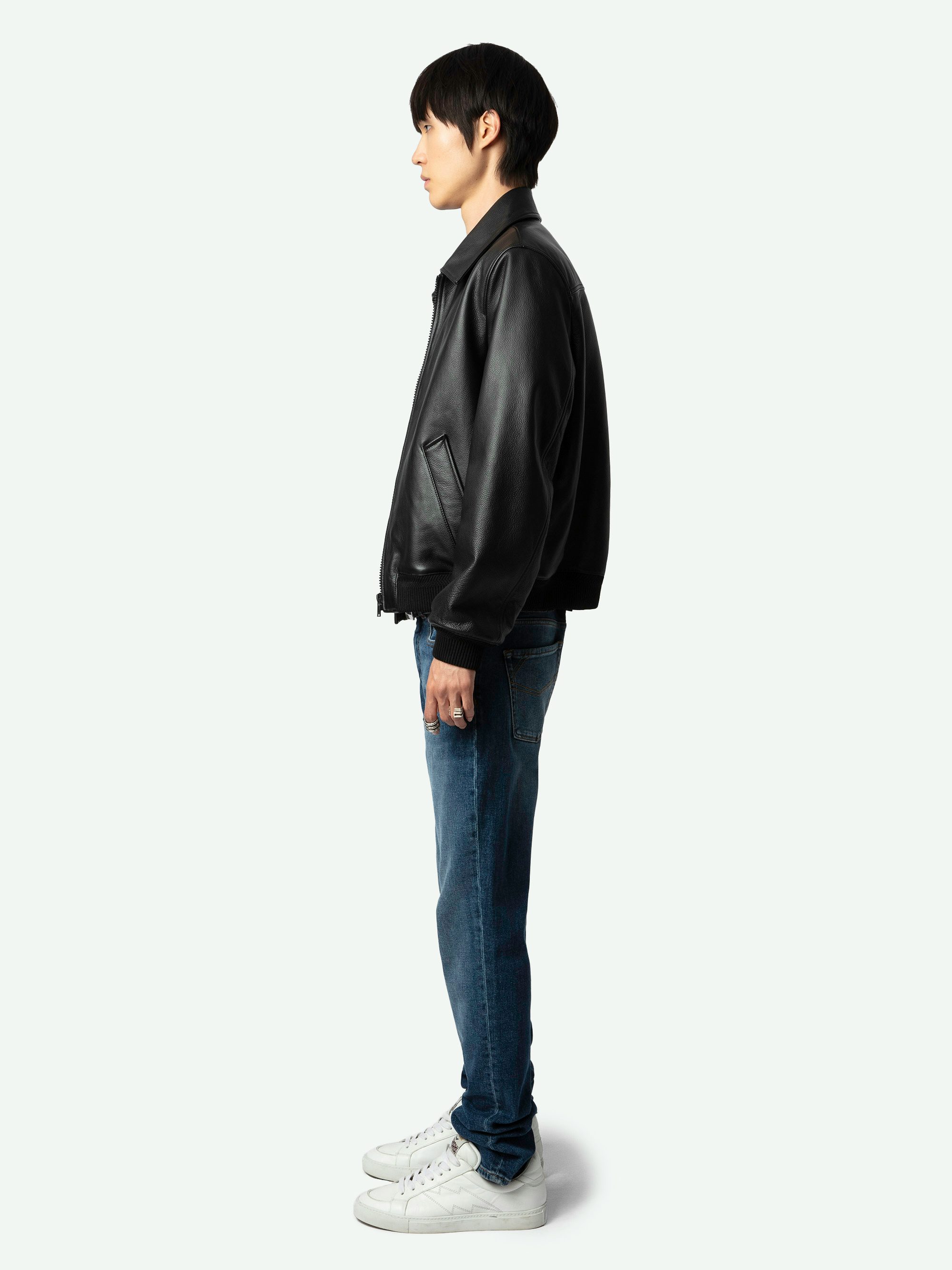 Jacke Mate Leder - Schwarze Bomberjacke mit Reißverschluss aus genarbtem Leder.